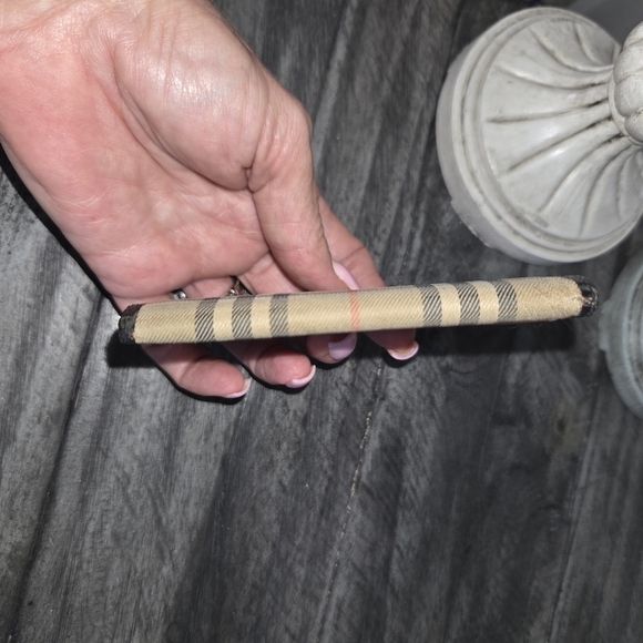 Burberrys Vintage Tan and Black Novacheck Card Wallet - Picture 3 of 5